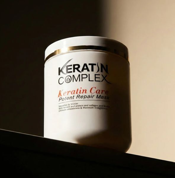 Маска для гладкості неслухняного волосся Keratine Queen 800 ml 3210 фото