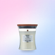 Ароматична свічка з дерев'яним гнітом White Tea And Jasmine Woodwick 85 g 5038581056586 фото 1