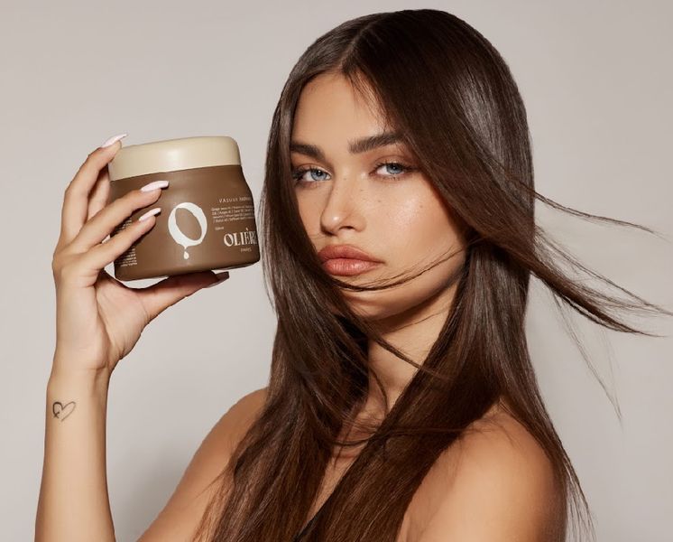 Маска для глибокої реконструкції і зміцнення волосся OLIERE PARIS Valour Hair Mask 500 ml 1811 фото